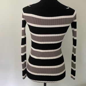 GUC striped sweater